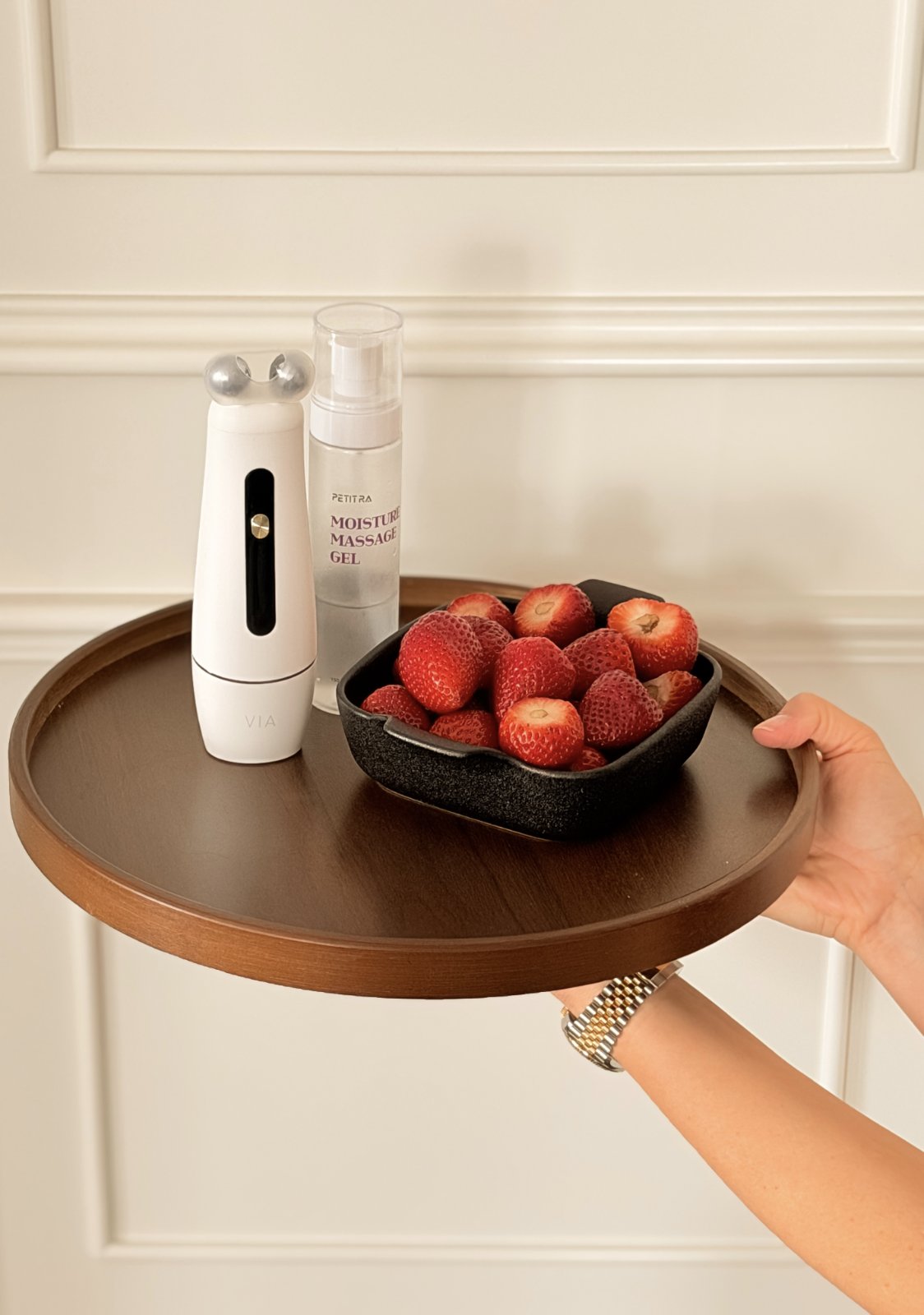 VIA 3 u 1 uređaj za njegu lica i vrata +  Hidratantni masažni gel